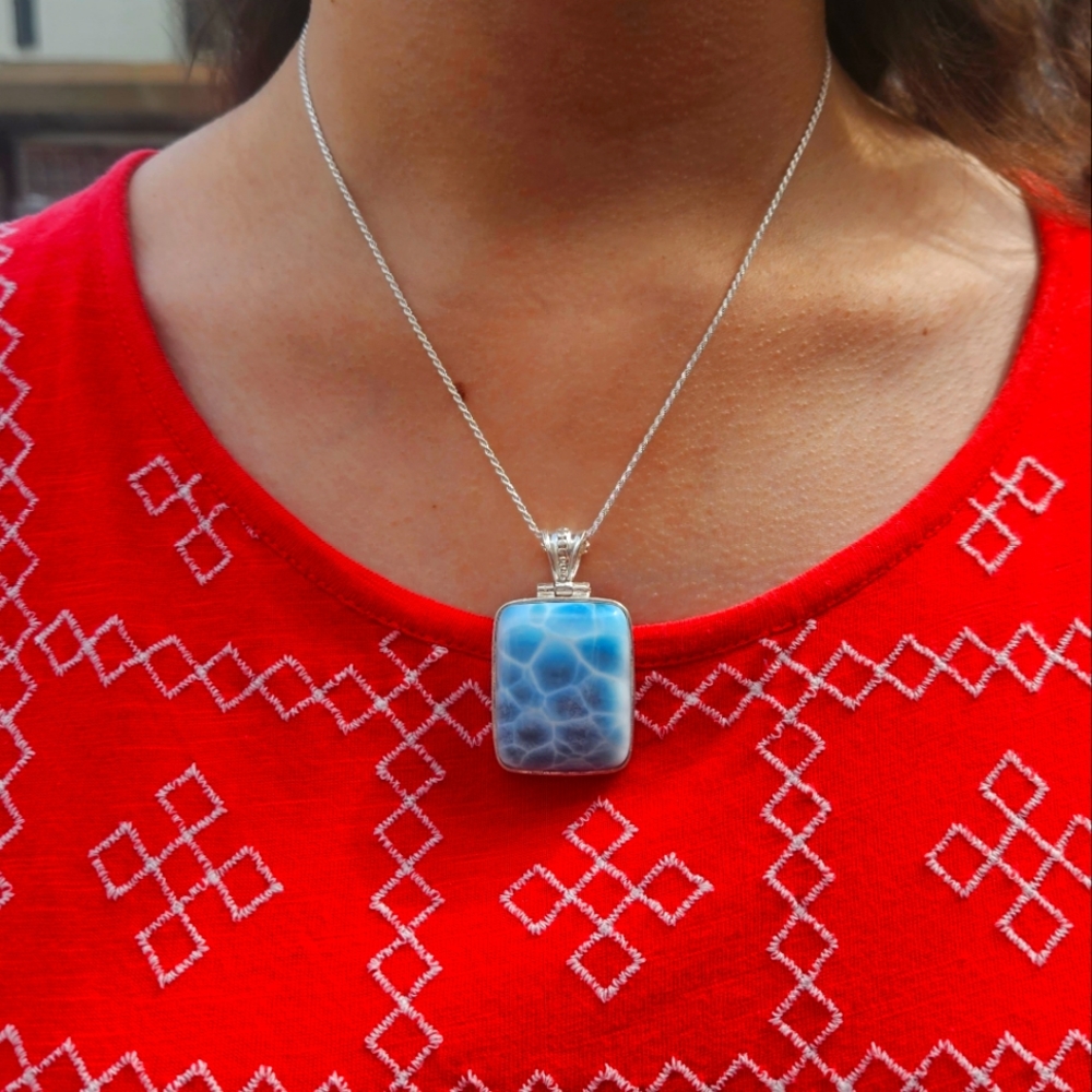 Rare Authentic Caribbean Larimar 925 Silver Pendant